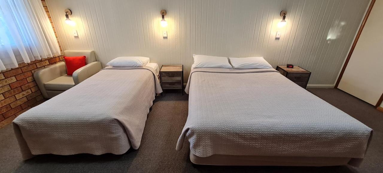 Golf Links Motel タムワース エクステリア 写真
