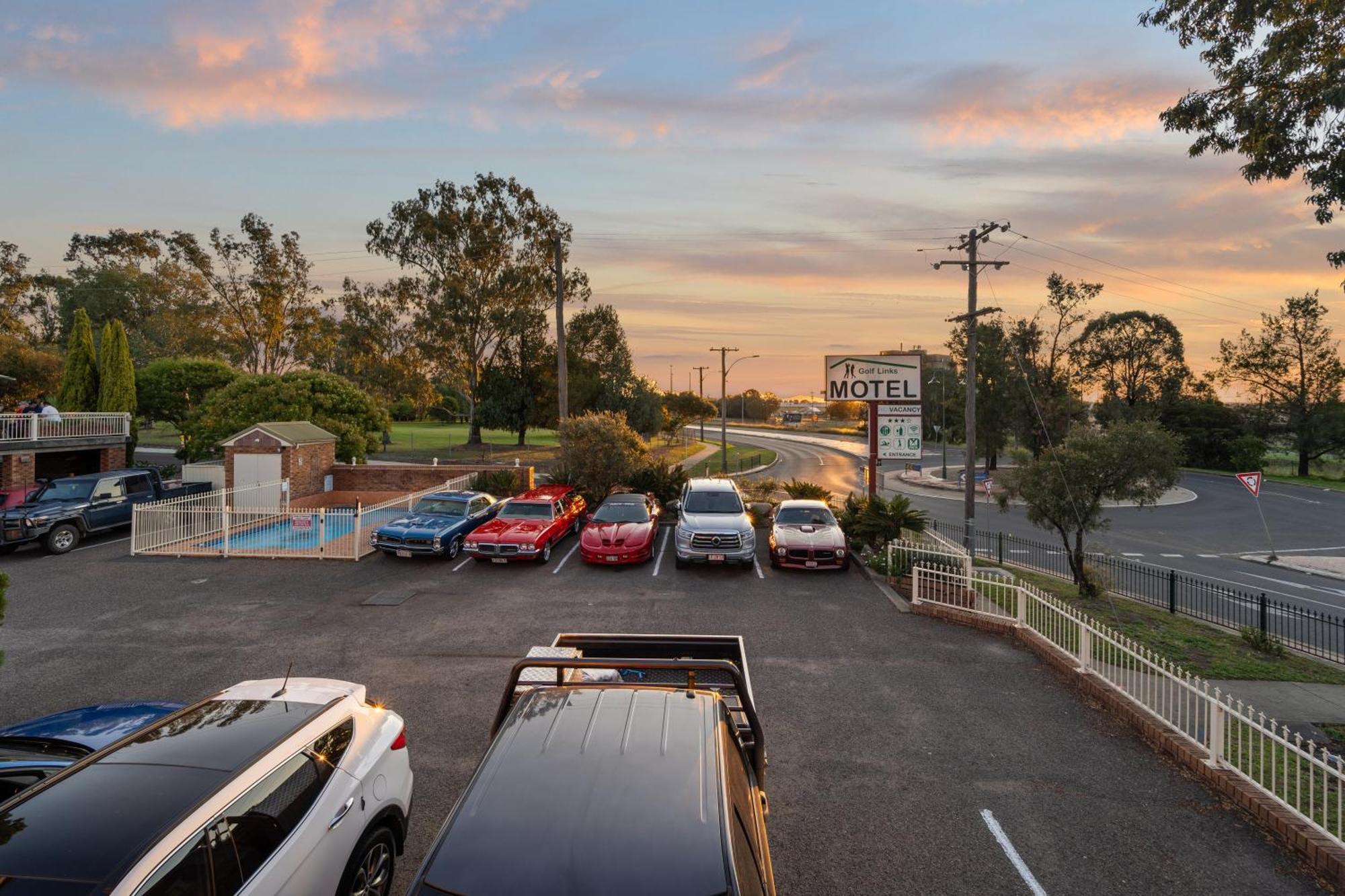 Golf Links Motel タムワース エクステリア 写真