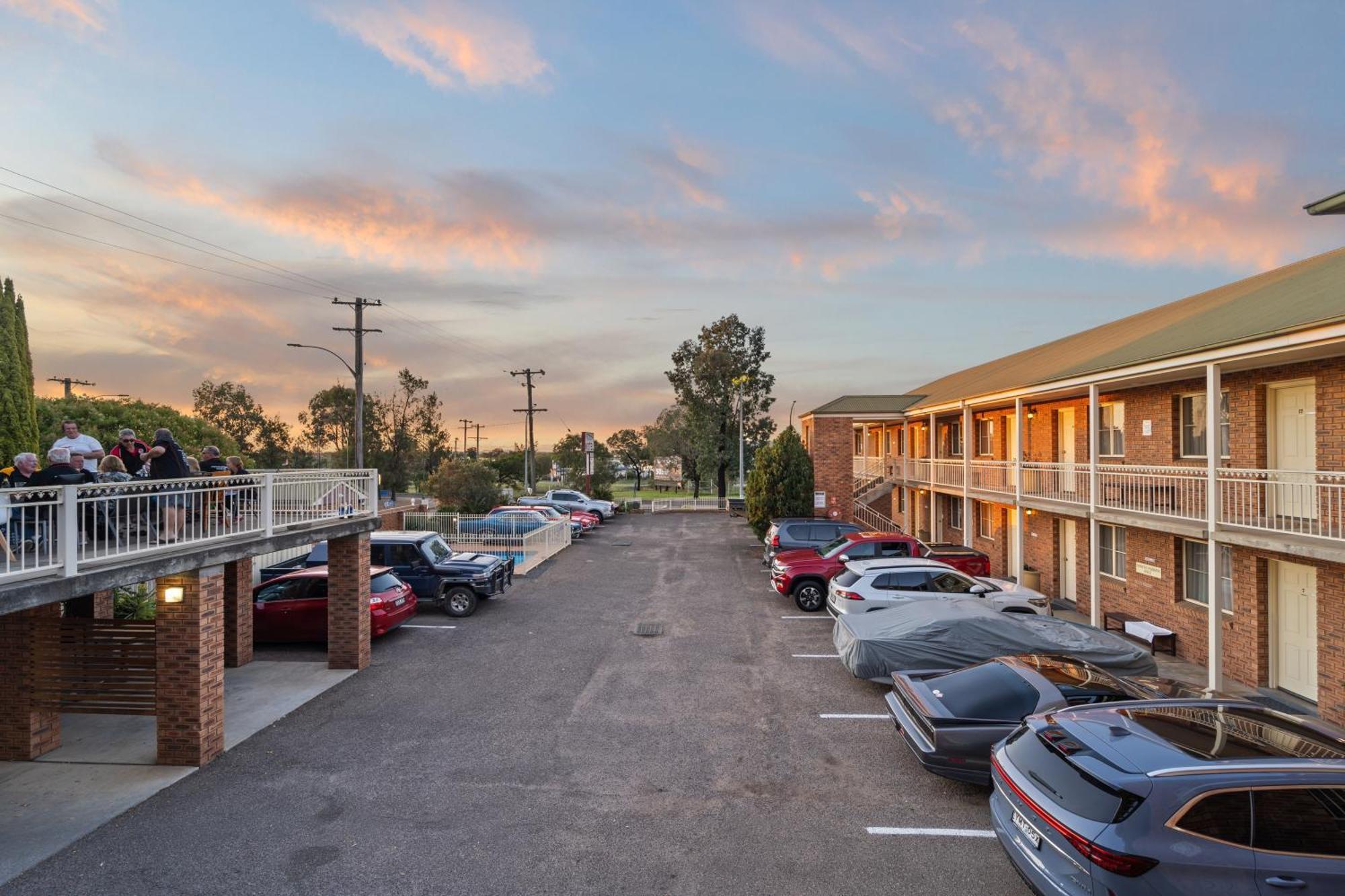 Golf Links Motel タムワース エクステリア 写真
