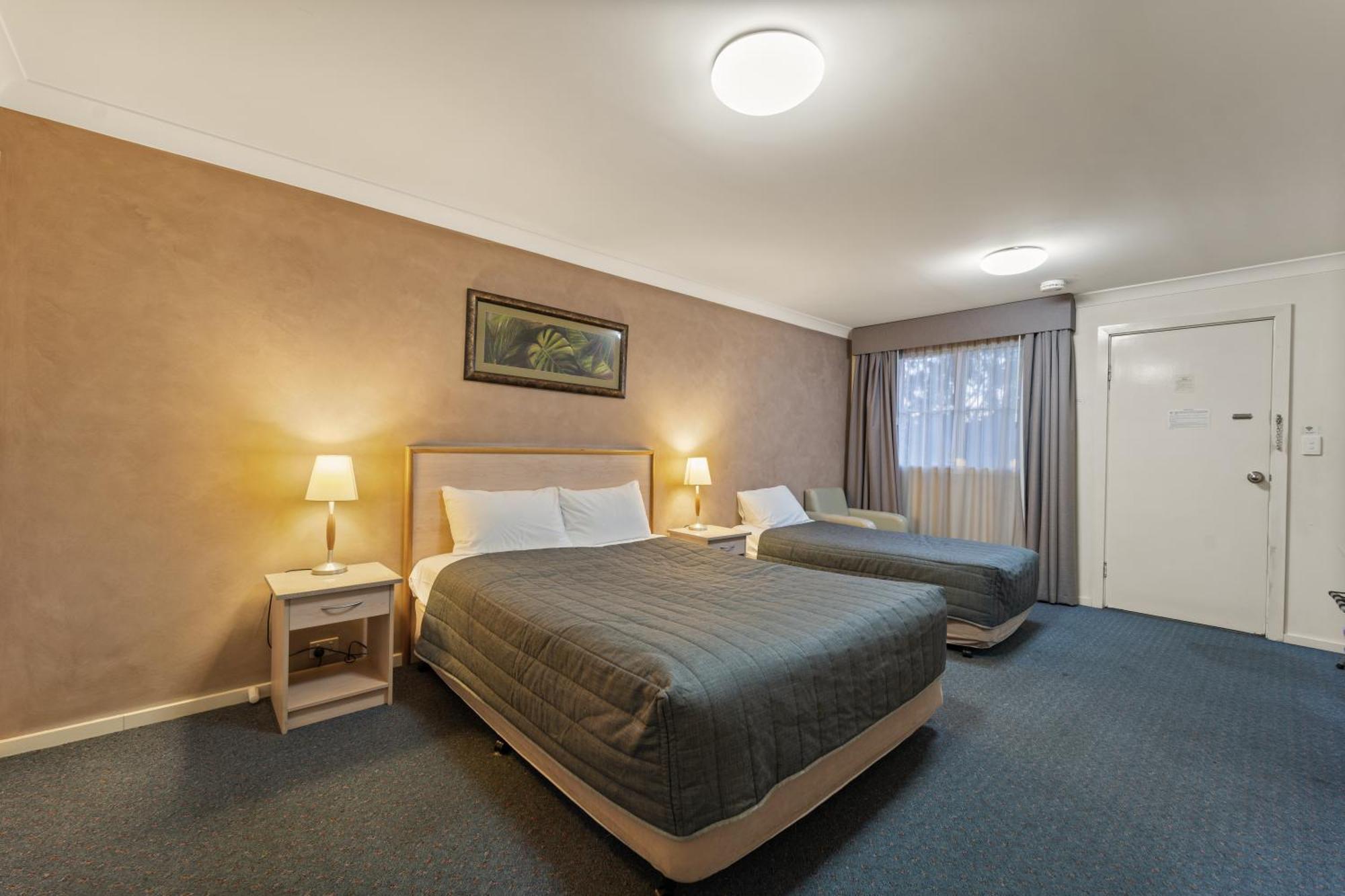Golf Links Motel タムワース エクステリア 写真